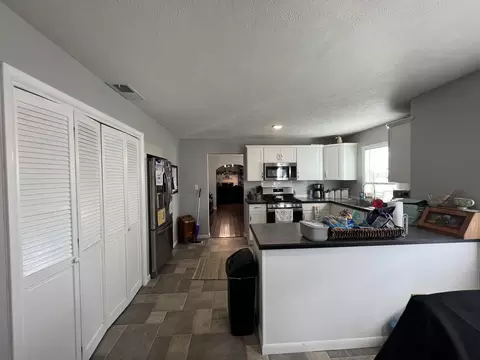 Kitchen - 850 Oo Hwy, Thayer, MO 65791 photo 3 of 5