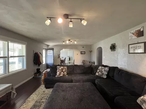 Living - 850 Oo Hwy, Thayer, MO 65791 photo 3 of 3