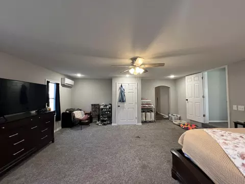 Bedroom - 850 Oo Hwy, Thayer, MO 65791 photo 3 of 9