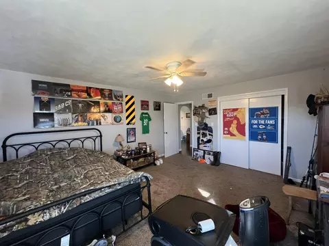 Bedroom - 850 Oo Hwy, Thayer, MO 65791 photo 9 of 9