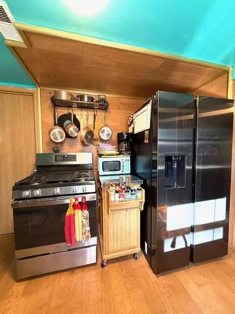 2228 N Farmer Ave, Springfield, MO 65803 photo 10