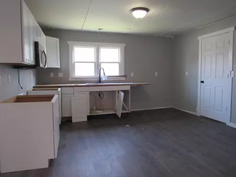 Other - 2114 E Cairo St, Springfield, MO 65802 photo 2 of 4