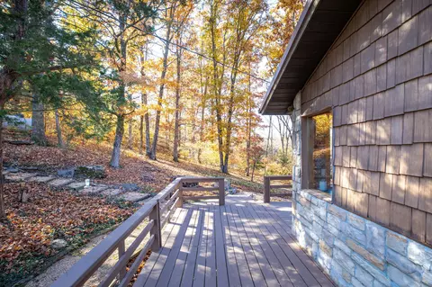 Exterior - 537 Watson Rd, Branson, MO 65616 photo 4 of 20