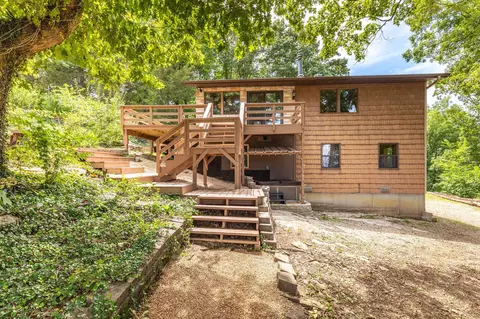 Exterior - 537 Watson Rd, Branson, MO 65616 photo 1 of 20