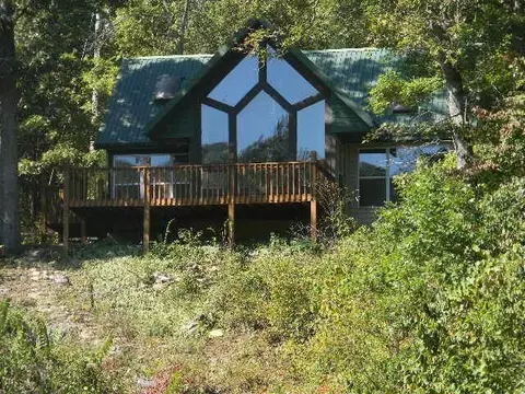 814 Lummis Ln, Wasola, MO 65773