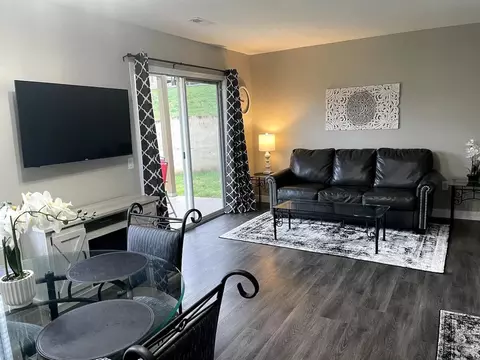 Living - 29 Fall Creek Dr #4, Branson, MO 65616 photo 3 of 3
