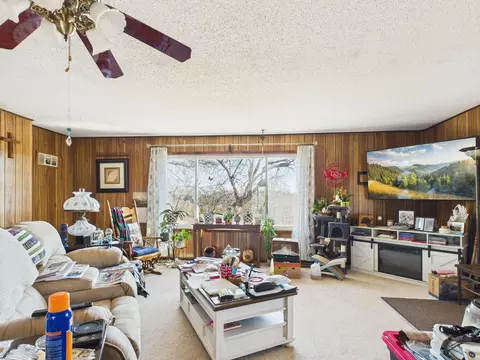 Living - 3079 Highway M, Cabool, MO 65689 photo 2 of 6