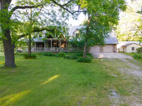 10790 Z Hwy, Falcon, MO 65470