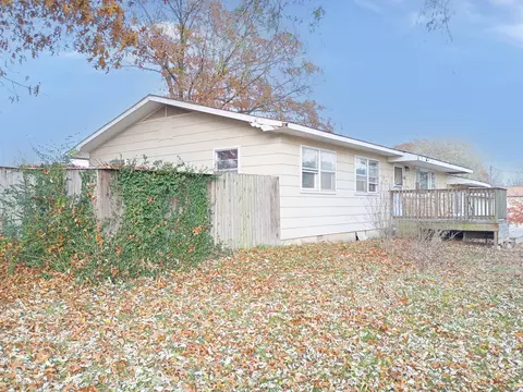 111 Maple St, Exeter, MO 65647 photo 2