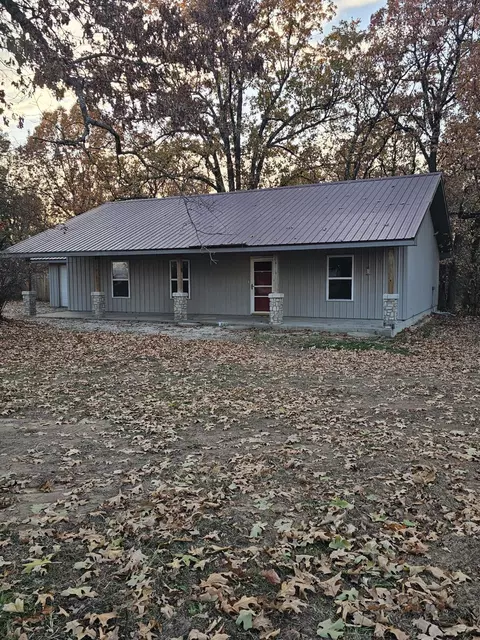 5009 S 142nd Rd, Morrisville, MO 65710