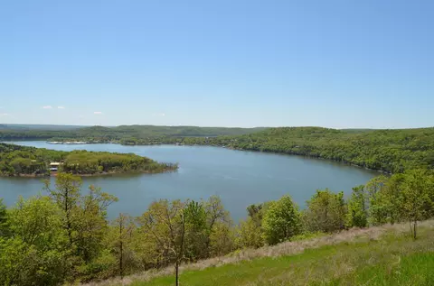 311 Cliffside Dr, Galena, MO 65656 photo 3