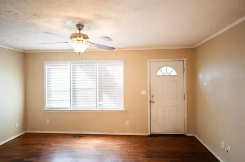 2074 N Columbia Ave, Springfield, MO 65803 photo 3
