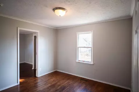 2074 N Columbia Ave, Springfield, MO 65803 photo 14