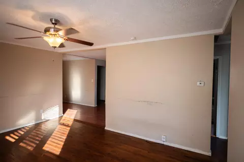 2074 N Columbia Ave, Springfield, MO 65803 photo 6