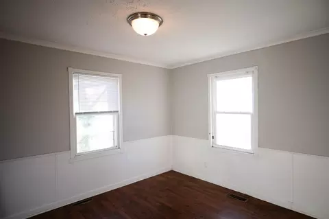 2074 N Columbia Ave, Springfield, MO 65803 photo 10