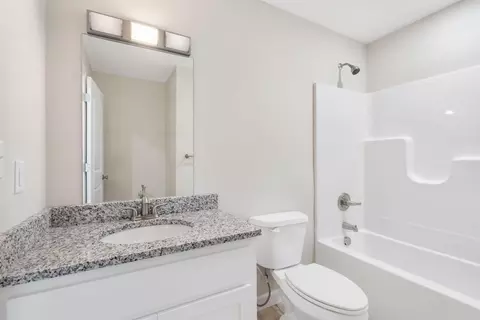 Bath - 3016 N Vineyards Ter #5, Branson, MO 65616 photo 6 of 8