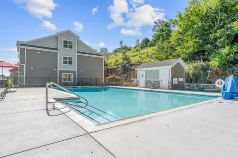 Exterior - 3016 N Vineyards Ter #5, Branson, MO 65616 photo 6 of 6
