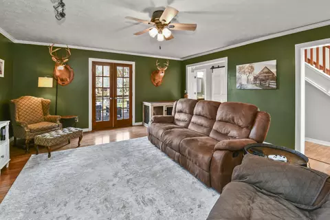 Living - 3803 E Linwood St, Springfield, MO 65809 photo 1 of 5