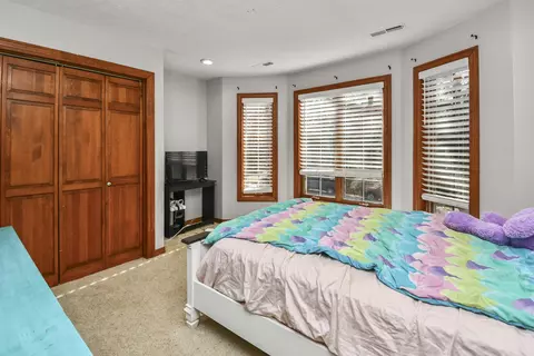 Bedroom - 3803 E Linwood St, Springfield, MO 65809 photo 6 of 8