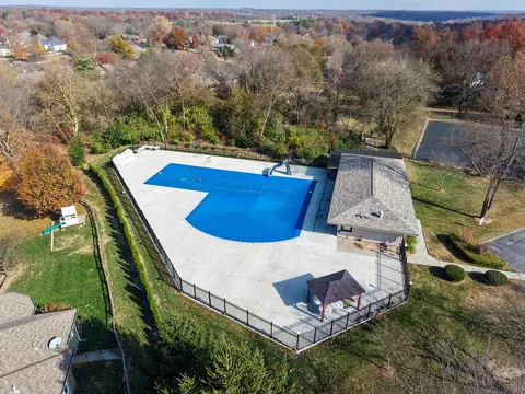 Exterior - 3803 E Linwood St, Springfield, MO 65809 photo 18 of 21