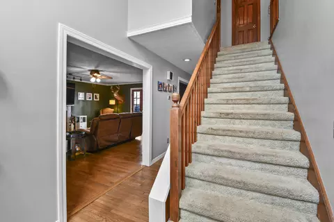 Entry Way - 3803 E Linwood St, Springfield, MO 65809 photo 1 of 5