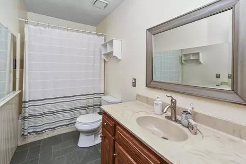 Bath - 3803 E Linwood St, Springfield, MO 65809 photo 5 of 11