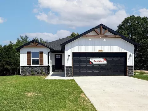 595 Bailiwick Dr, Rogersville, MO 65742