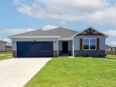 544 Columbine St, Rogersville, MO 65742