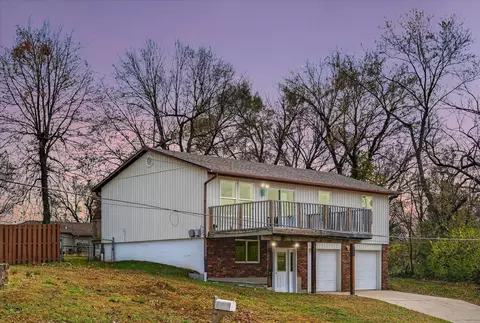 2636 N Marion Ave, Springfield, MO 65803