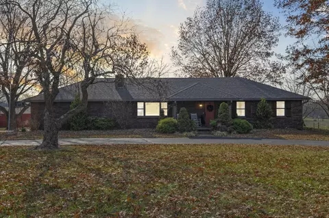 598 Scenic View Rd, Ozark, MO 65721