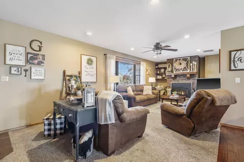 Living - 598 Scenic View Rd, Ozark, MO 65721 photo 1 of 2
