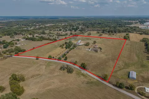 4548 N Farm Rd 249, Strafford, MO 65757