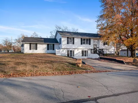 Exterior - 705 S Clay St, Nevada, MO 64772 photo 6 of 7
