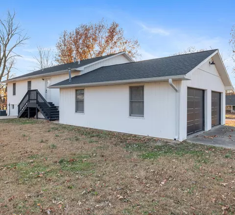 Exterior - 705 S Clay St, Nevada, MO 64772 photo 5 of 7