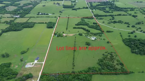 View/Area - 1672 E 355th Rd, Bolivar, MO 65613 photo 2 of 16