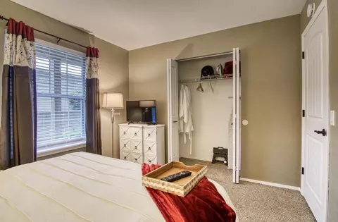 Bedroom - 40 Scenic Ct #1, Branson, MO 65616 photo 2 of 3