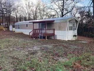 23864 Oakwood Ter, Hermitage, MO 65668