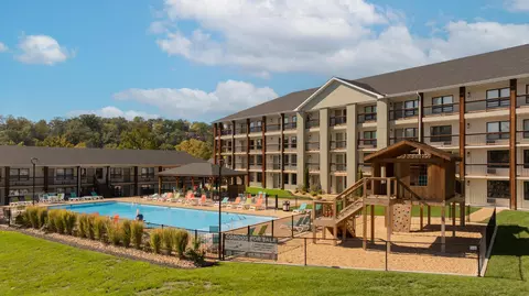 Exterior - 403 Veterans Blvd #C-3, Branson, MO 65616 photo 3 of 5