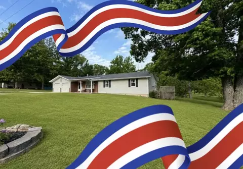 60 Community Dr, Marshfield, MO 65706