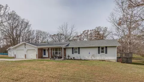 Exterior - 60 Community Dr, Marshfield, MO 65706 photo 12 of 13