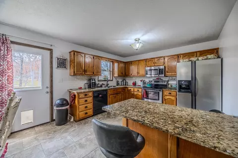 Kitchen - 60 Community Dr, Marshfield, MO 65706 photo 1 of 5