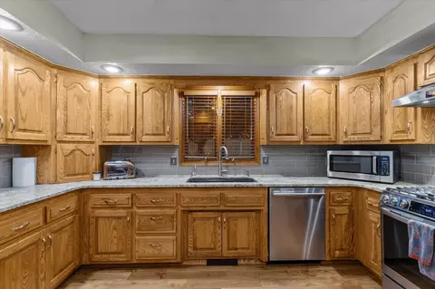 3934 E Linwood Ter, Springfield, MO 65809 photo 4