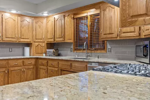 3934 E Linwood Ter, Springfield, MO 65809 photo 7