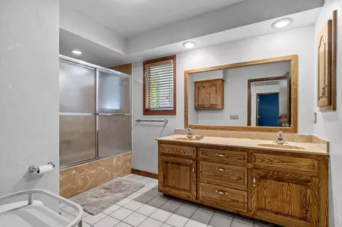 3934 E Linwood Ter, Springfield, MO 65809 photo 16