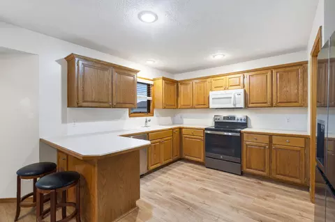 3127 S Newton Ave, Springfield, MO 65807 photo 11