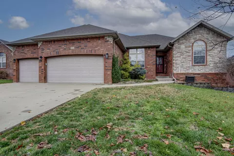 3839 W Olivia St, Springfield, MO 65810 photo 1