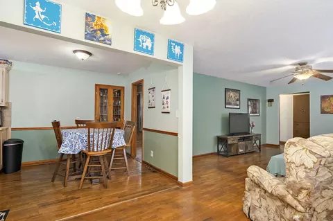 853 W Whiteside St, Springfield, MO 65807 photo 9