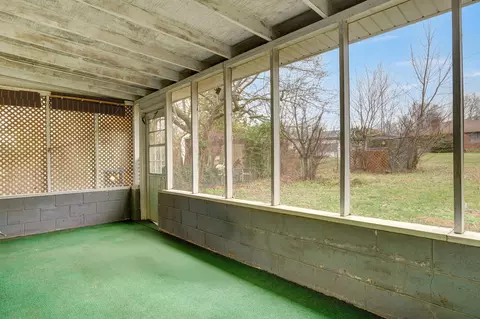 853 W Whiteside St, Springfield, MO 65807 photo 22