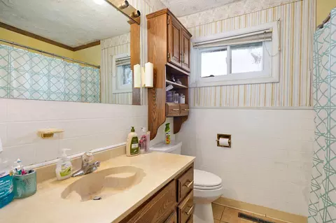 853 W Whiteside St, Springfield, MO 65807 photo 17
