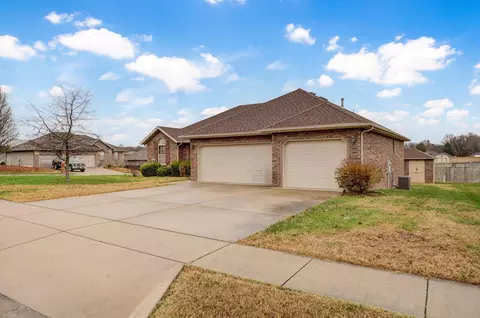 869 E Sparrow Rd, Nixa, MO 65714 photo 2